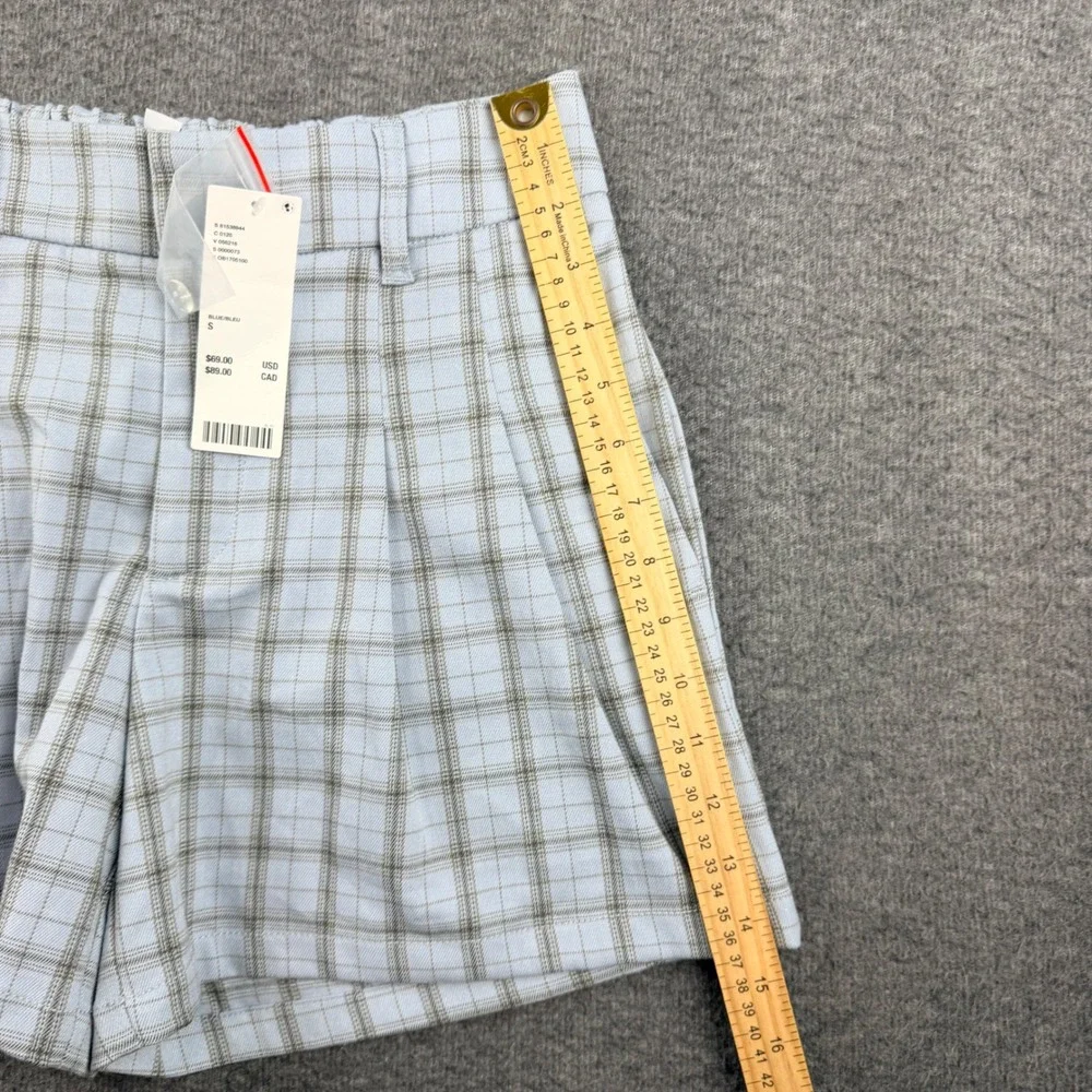 Urban Outfitters Light Blue Plaid‎ Pleated Shorts Women's S Small NWT OB1705100